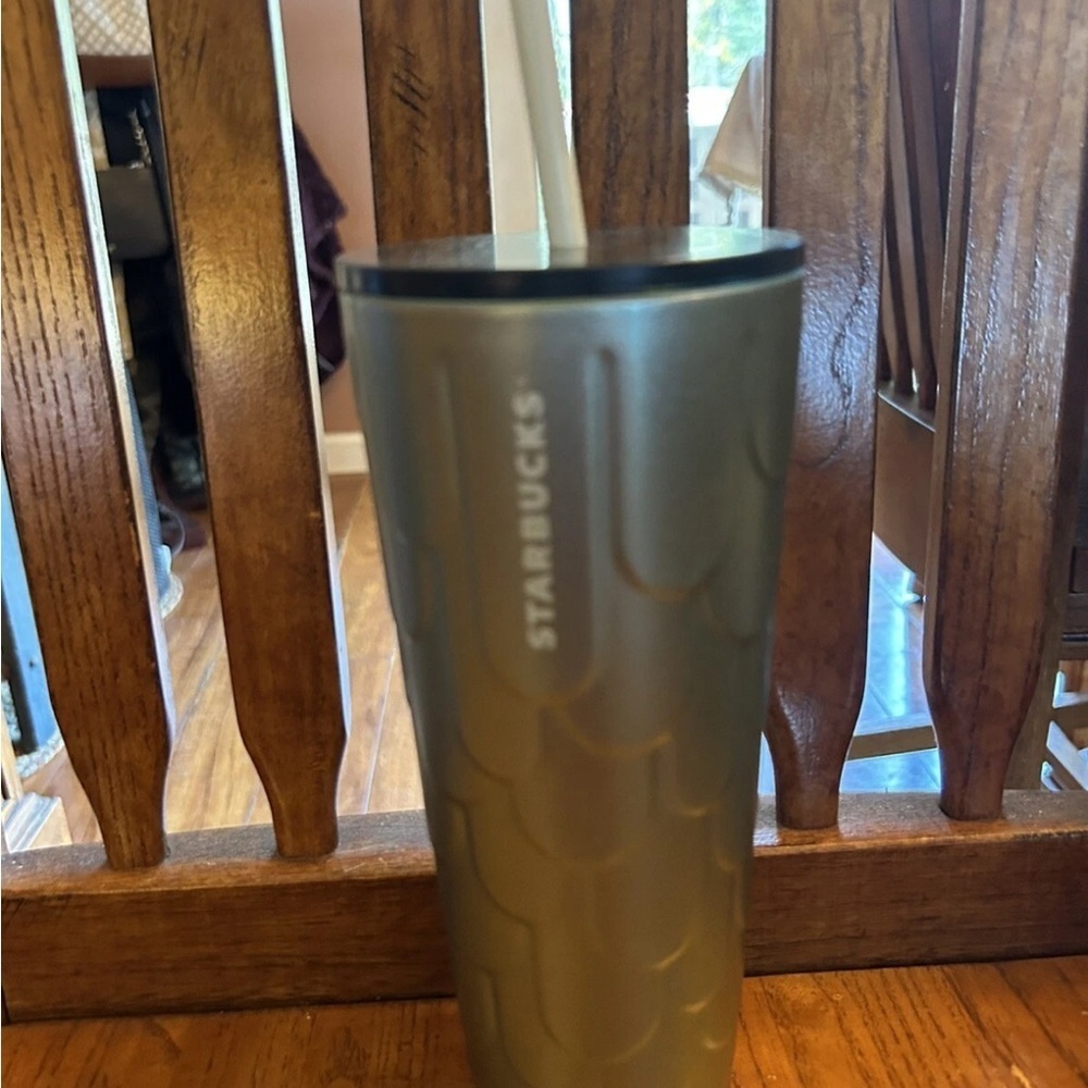 Starbucks 2022 24oz Stainless Steel Mermaid Tumbler